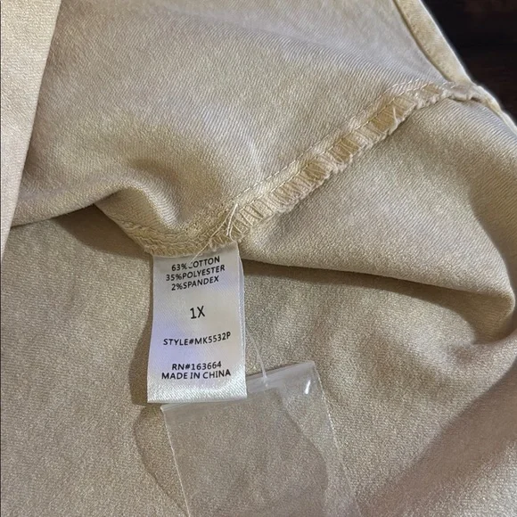 NWT Mazik Yellow Ruffle Sleeve Blouse 1X - Picture 6 of 6